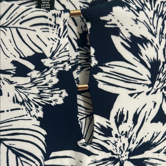 Jones New York Blue and White Fitted T-Shirt with Mandarin Collar - Picture 8 of 17